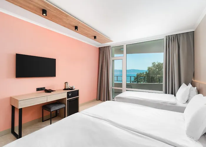 феста панорама Хотел Несебър