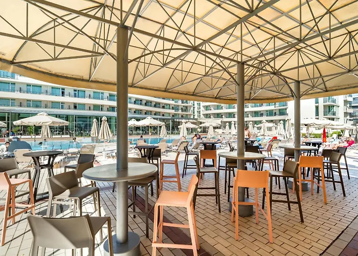 феста панорама Хотел 4*