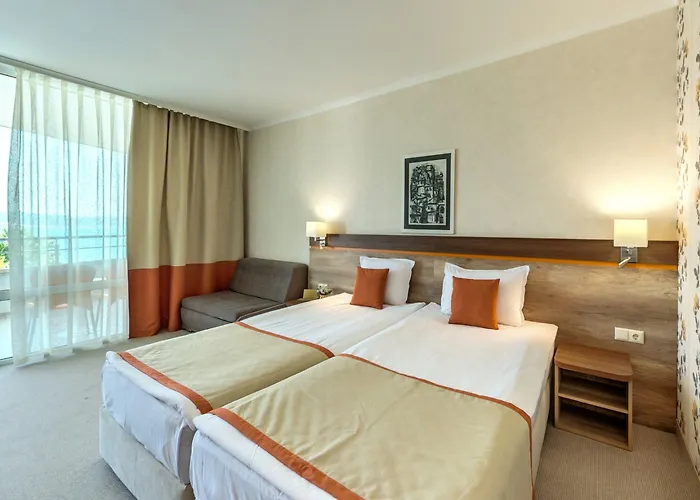 феста панорама 4*