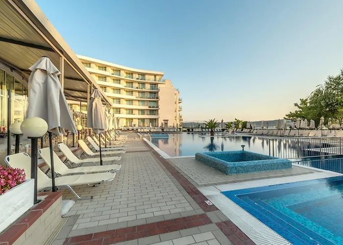 феста панорама 4*