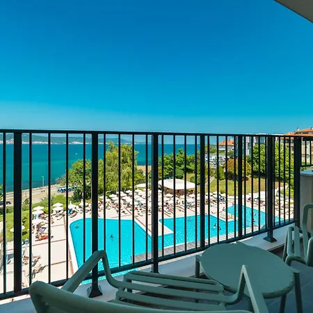 Ξενοδοχείο Festa Panorama Νεσέμπαρ