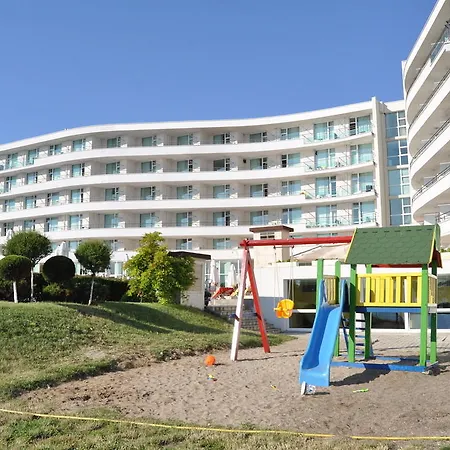Хотел феста панорама 4*