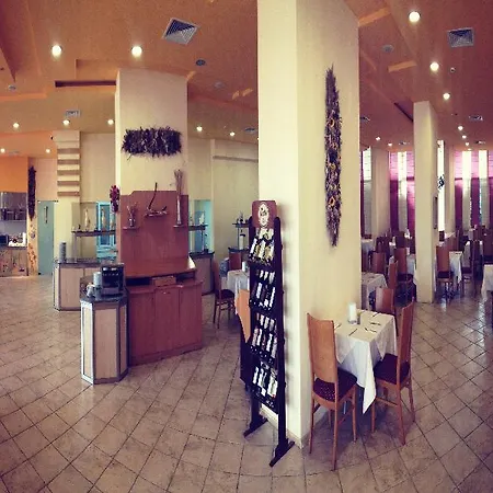 феста панорама Хотел